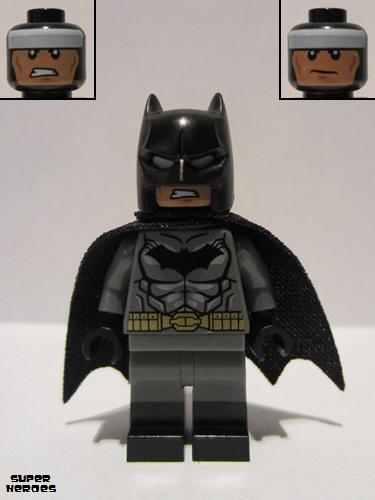lego 2015 mini figurine sh204 Batman Dark Bluish Gray Suit, Gold Belt, Black Hands, Spongy Cape, Black Boots 