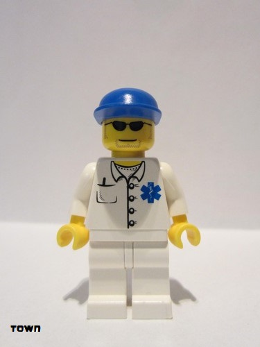 lego 2006 mini figurine doc023 Doctor EMT Star of Life Button Shirt, White Legs, Blue Cap, Goatee 