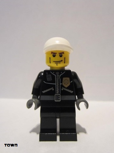 lego 2010 mini figurine cty0198 Police City Leather Jacket with Gold Badge, White Short Bill Cap, Vertical Cheek Lines 