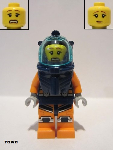 lego 2020 mini figurine cty1178 Deep Sea Diver Female, Dark Blue Helmet, Pensive Smile / Scared 