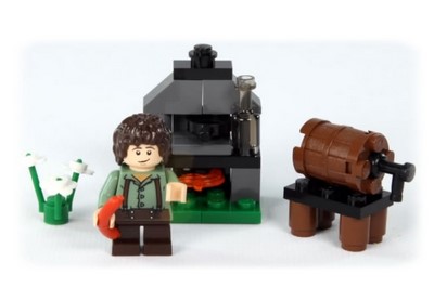 lego 2012 set 30210 Frodo with cooking corner 