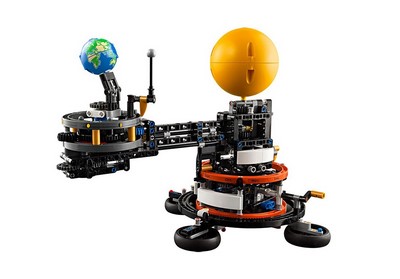 lego 2024 set 42179 Planet Earth and Moon in Orbit La planète Terre et la Lune en orbite