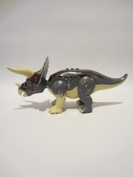 lego 2022 animal Tricera07 Triceratops Tan, Dinosaur Triceratops with Dark Bluish Gray Back and Dark Red Markings 