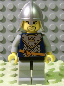 lego 2007 mini figurine cas349 Crown Knight Scale Mail With Crown, Helmet with Neck Protector, 3 Spots under Left Eye 