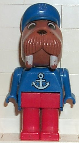 lego 1986 mini figurine fab12g Wilfred Walrus (Captain) Red Legs, Blue Hat and Top with Anchor 
