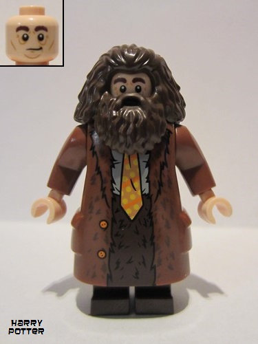 lego 2019 mini figurine hp200 Rubeus Hagrid Reddish Brown Topcoat with Buttons
 