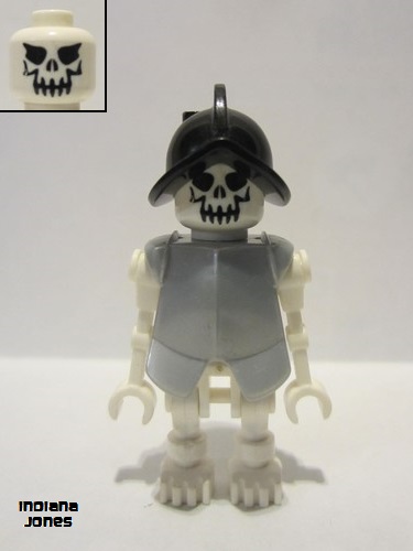 lego 2008 mini figurine gen021 Skeleton Fantasy Era Torso with Evil Skull, Black Conquistador Helmet, Pearl Light Gray Armor 
