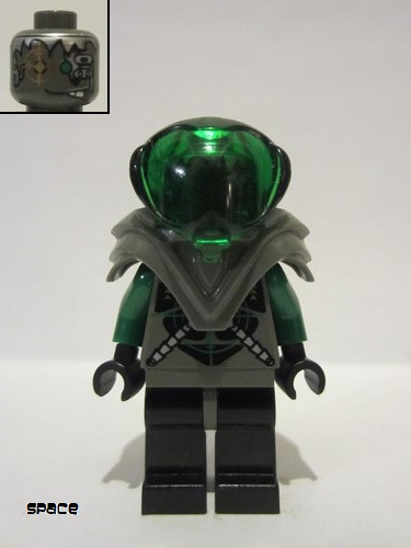 lego 1998 mini figurine sp030 Insectoids Zotaxian Alien Male, Gray and Green with Green Circuits and Silver Hoses, with Dark Gray Armor (Danny Longlegs / Corporal Steel) 