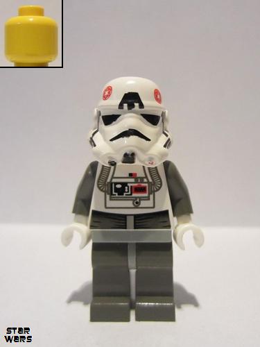 lego 2003 mini figurine sw0102 AT-AT Driver Original full small triangle, yellow head<br/>Dark gray arms and legs 