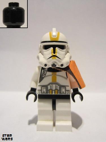 lego 2005 mini figurine sw0128 Clone Trooper Ep.3, Yellow Markings and Pauldron 