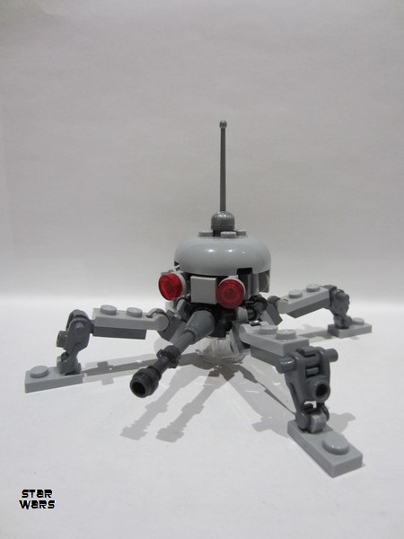 lego 2025 mini figurine sw1421 Dwarf Spider Droid Light Bluish Gray Dome, Lightsaber Hilt 