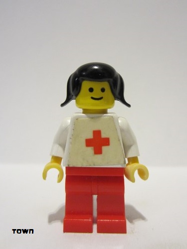 lego 1978 mini figurine doc013s Doctor Plain White with Red Cross Torso Sticker, Red Legs, Black Pigtails Hair 
