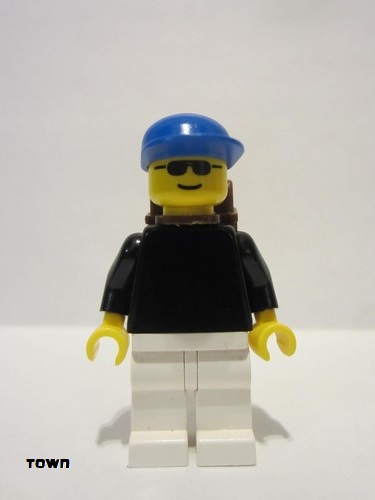 lego 1994 mini figurine pln045 Citizen Plain Black Torso with Black Arms, White Legs, Sunglasses, Blue Cap, Backpack 