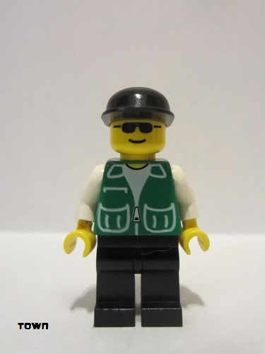 lego 1998 mini figurine pck021 Citizen Jacket Green with 2 Large Pockets - Black Legs, Black Cap 