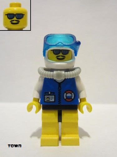 lego 1999 mini figurine res012a Coast Guard City Center White Collar & Arms, Yellow Legs with Black Hips, White Helmet, Light Gray Scuba Tank, Sunglasses 