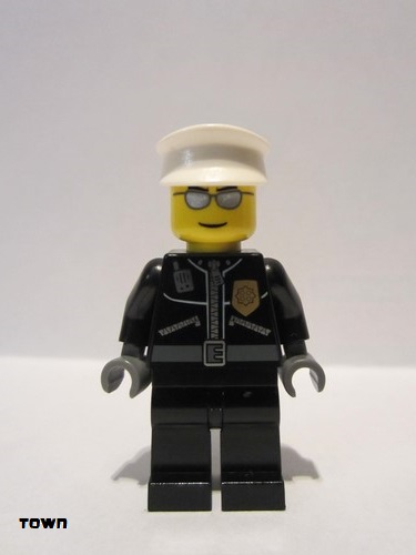 lego 2006 mini figurine cty0039 Police City Leather Jacket with Gold Badge, White Hat, Silver Sunglasses 
