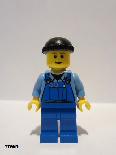 lego 2007 mini figurine boat010 Citizen Overalls with Tools in Pocket Blue, Black Knit Cap 