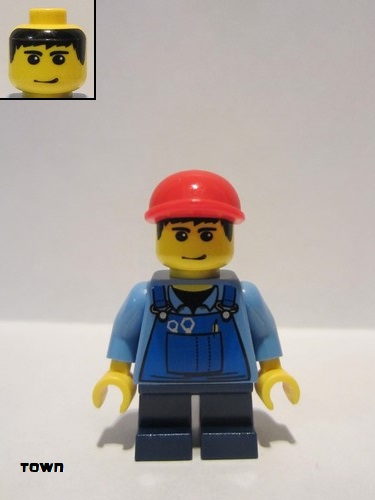 lego 2009 mini figurine twn088 Citizen Overalls with Tools in Pocket Blue, Red Short Bill Cap, Dark Blue Short Legs 