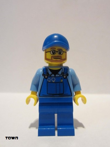 lego 2015 mini figurine cty0544 Citizen Overalls with Tools in Pocket Blue, Blue Cap with Hole, Beard and Glasses 