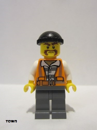lego 2017 mini figurine cty0701 Police - City Bandit Male, Black Knit Cap, Moustache Handlebar 