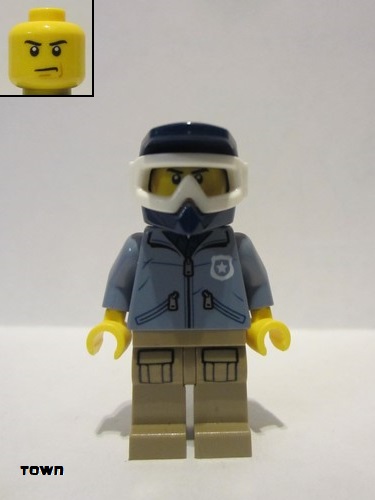 lego 2018 mini figurine cty0830 Mountain Police - Officer Male, Dirt Bike 