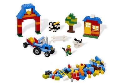 lego 2012 set 4626 Farm Brick Box 