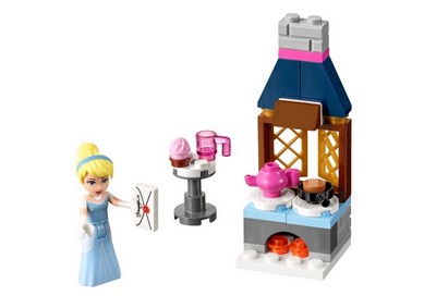 lego 2017 set 30551 Cinderella's Kitchen 