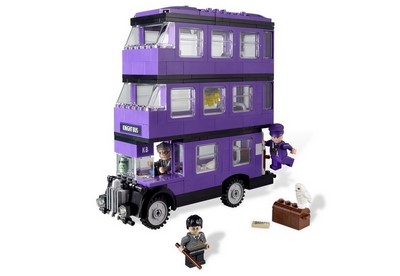 lego 2011 set 4866 The Knight Bus