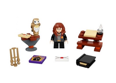 lego 2021 set 30392 Hermione's Study Desk