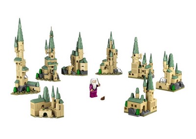 lego 2022 set 30435 Build Your Own Hogwarts Castle