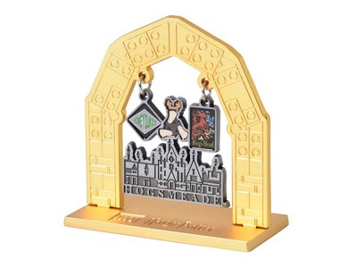 lego 2025 set 5009867 Hogsmeade Sign Le panneau de Pré-au-Lard