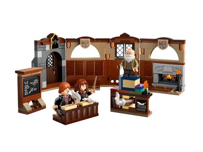 lego 2025 set 76442 Hogwarts Castle : Charms Class Le château de Poudlard : le cours de sortilèges