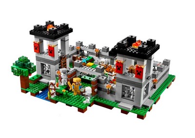 lego 2016 set 21127 The Fortress