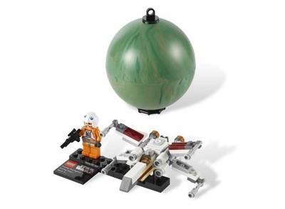 lego 2012 set 9677 X-wing Starfighter and Yavin 4 