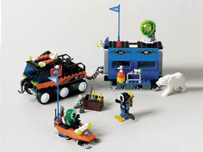 lego 2000 set 6520 Mobile Outpost 