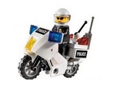 lego 2005 set 7235 Police Motorcycle - Black/Green Sticker Version 