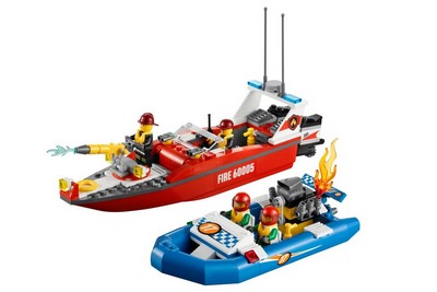 lego 2013 set 60005 Fire Boat 