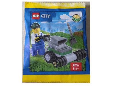 lego 2024 set 952404 Farmer with Lawn Mower paper bag 